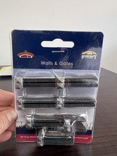 Scenecraft by Bachman 44-541 Walls & Gates