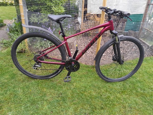Hybrid bicycle giant roam - ,