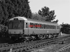 PHOTO  CLASS 122 'BUBBLECAR' DMU W55003 AT TODDINGTON. BUILT LOCALLY BY THE GLOU