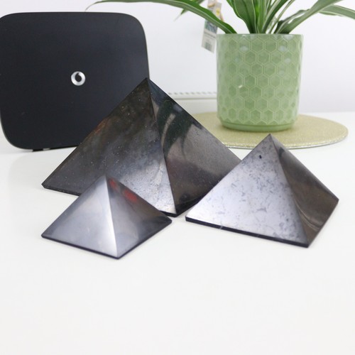 Shungite pyramid karelia - shungite,