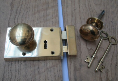 Solid brass vintage retro - vintage, old