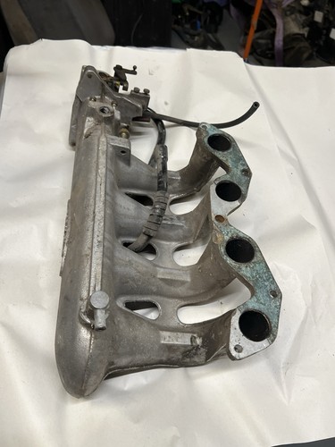 Ford escort xr3i - , inlet