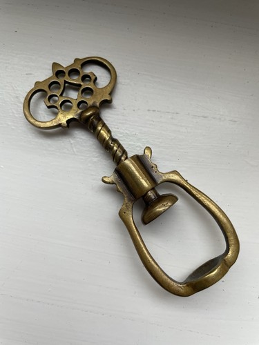 English brass thumb screw - brass, thumb-screw