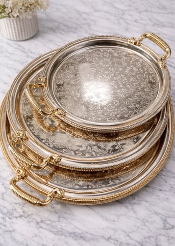 Glass drinks dispenser - drinks, gold