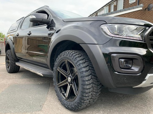 Nissan navara ford - nissan,