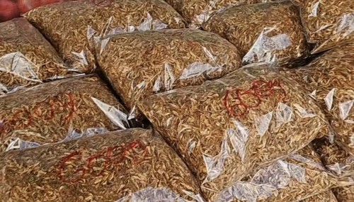 Whole dried tasty clean - whole,
