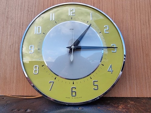 Vintage metamec clock yellow - vintage, clock.