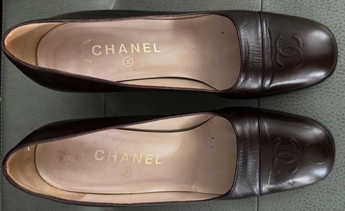 Chanel brown leather block - chanel,