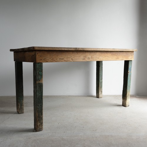 Antique weathered pine mill - weathered,