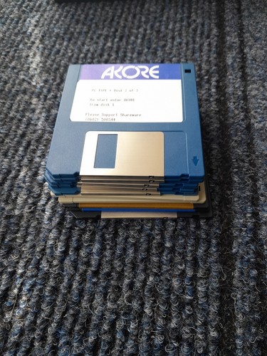 Floppy disks used - floppy, 3.5,