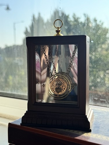 Hermonie time turner - turner, necklace