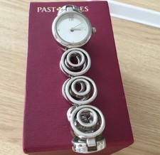 PAST TIMES VINTAGE RETRO