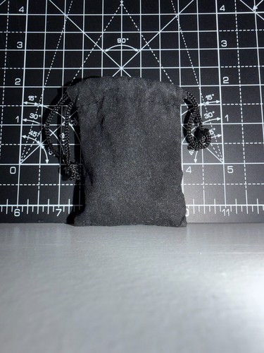 Black velvet dice - black,