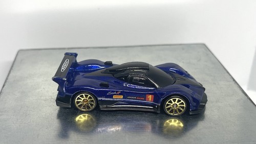Hot wheels pagani - hot, 2023