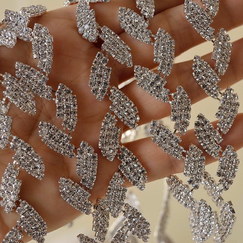 Leaves shape rhinestone trims - leaves,
