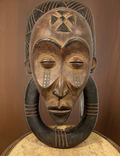 Authentic african art wooden - art,