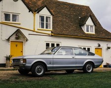 Ford Granada Ghia Coupe Automotive 1974 January 01 1974 Old Photo 2