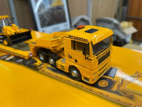 Corgi jcb scale low - corgi,