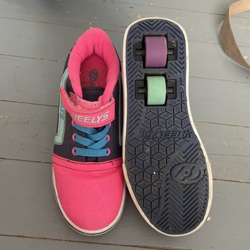 Kids heelys size 2 - kids, size.