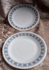 2 X VINTAGE JAJ PYREX CHELSEA