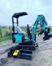 LE0.8 Mini Digger - Swing Boom,3 Buckets, mechanical Thumb,No VAT Required