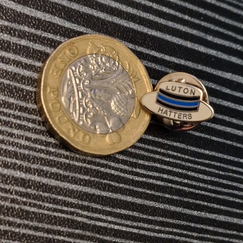 Luton town micro badge - luton,