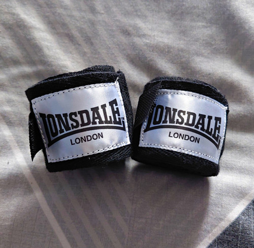 Lonsdale contender hand wraps - lonsdale,