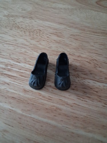 Vuntage sindy black shoes - sindy,