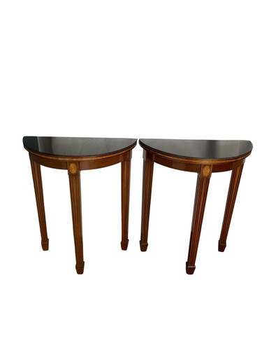 Pair maitland smith - a,