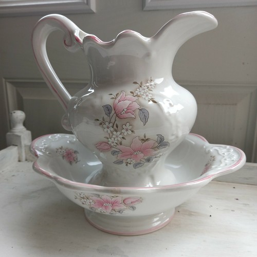 Vintage antique white - antique, pink