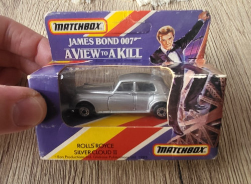 James bond 007 view - bond, a