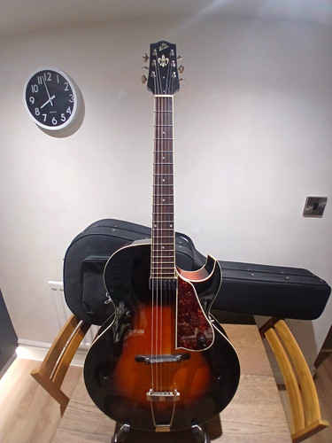 The loar string archtop - the, 6-string