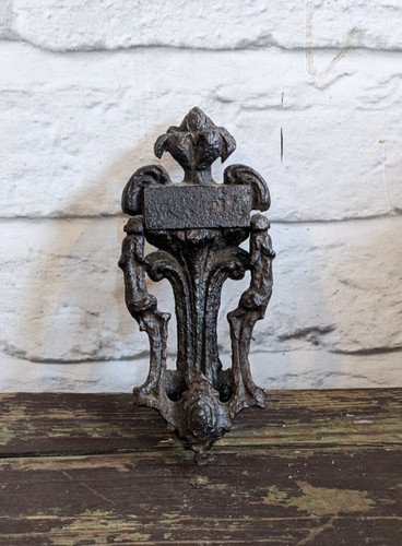 Antique cast iron - , knocker