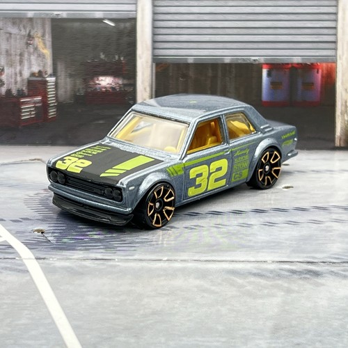 Hot wheels datsun bluebird 510 - bluebird,