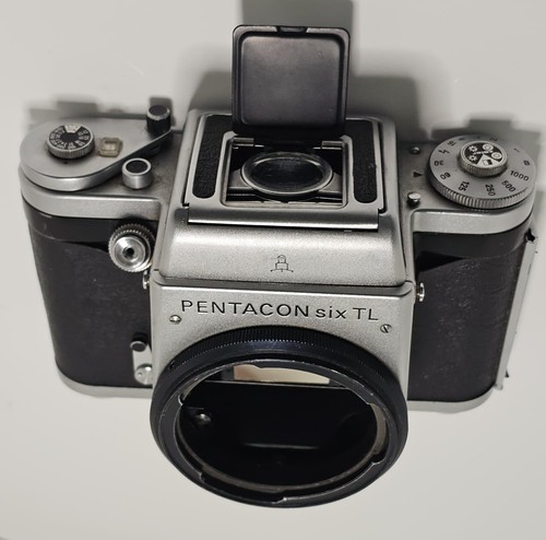 Pentacon six working - six,