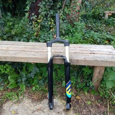 Suntour Epixon front