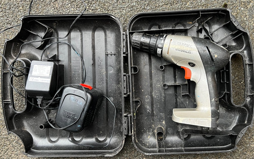 Black decker 12v cordless - decker,