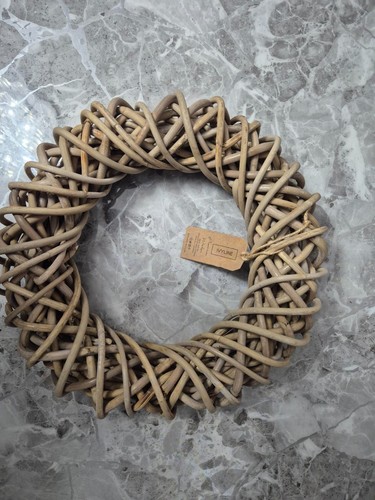 Rattan wreath diameter - ,
