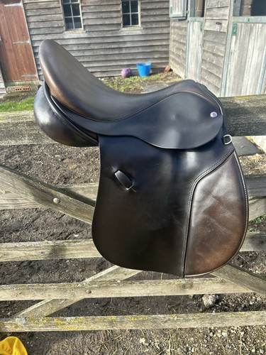 Farrington henley vsd saddle - henley,