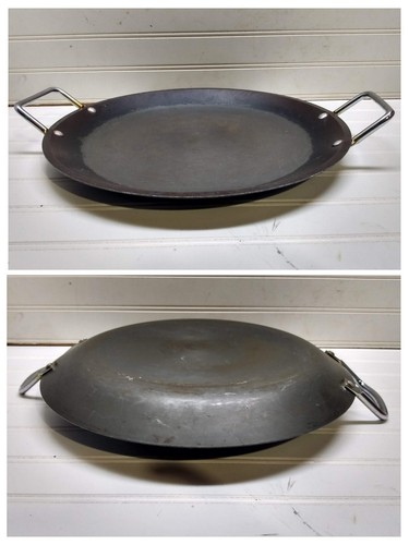 Calphalon pizza pan - 13",