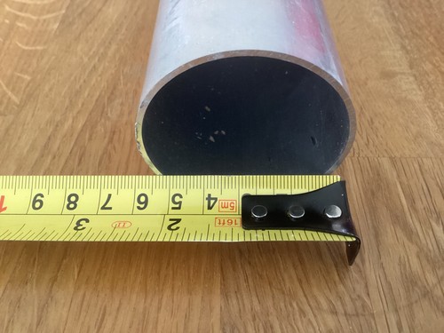 Aluminium round tube - round,