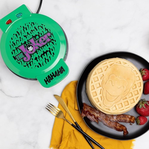 The joker waffle maker - dc,