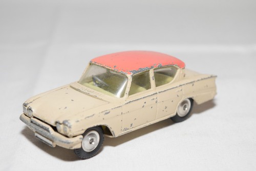 Corgi toys 234 ford consul - ford,