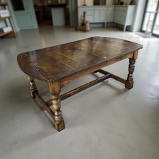 Solid oak 6 / 8 seater