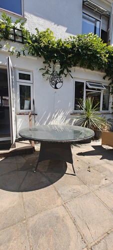 Rattan round table with - round,