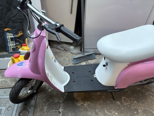 Razor kids electric scooter - electric,