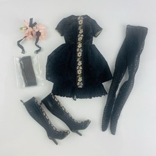 Ellowyne Wilde Outfit “New