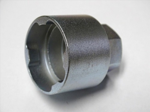 Locking wheel nut key - nut, for