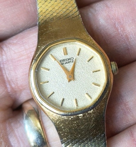 Vintage seiko ladies quartz - seiko,