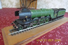 HORNBY OO GAUGE R2441 NRM FLYING SCOTSMAN DCC FITED
